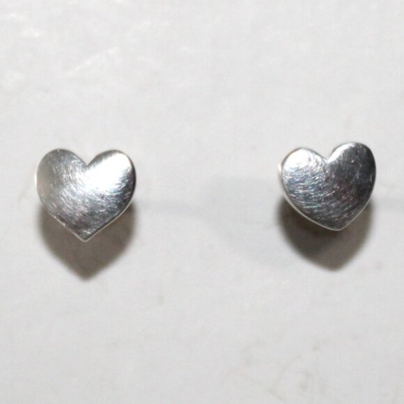 Dyadema Jewelry - Tiny Sterling Silver Heart Stud Earrings Dyadema